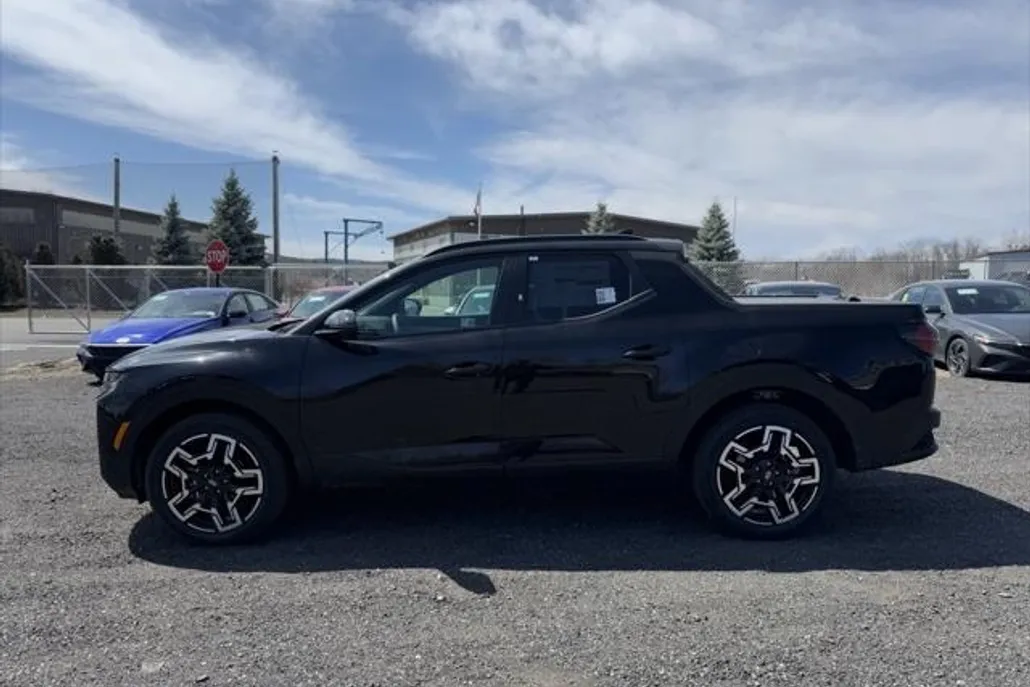 2025 Hyundai Santa Cruz Limited photo 1
