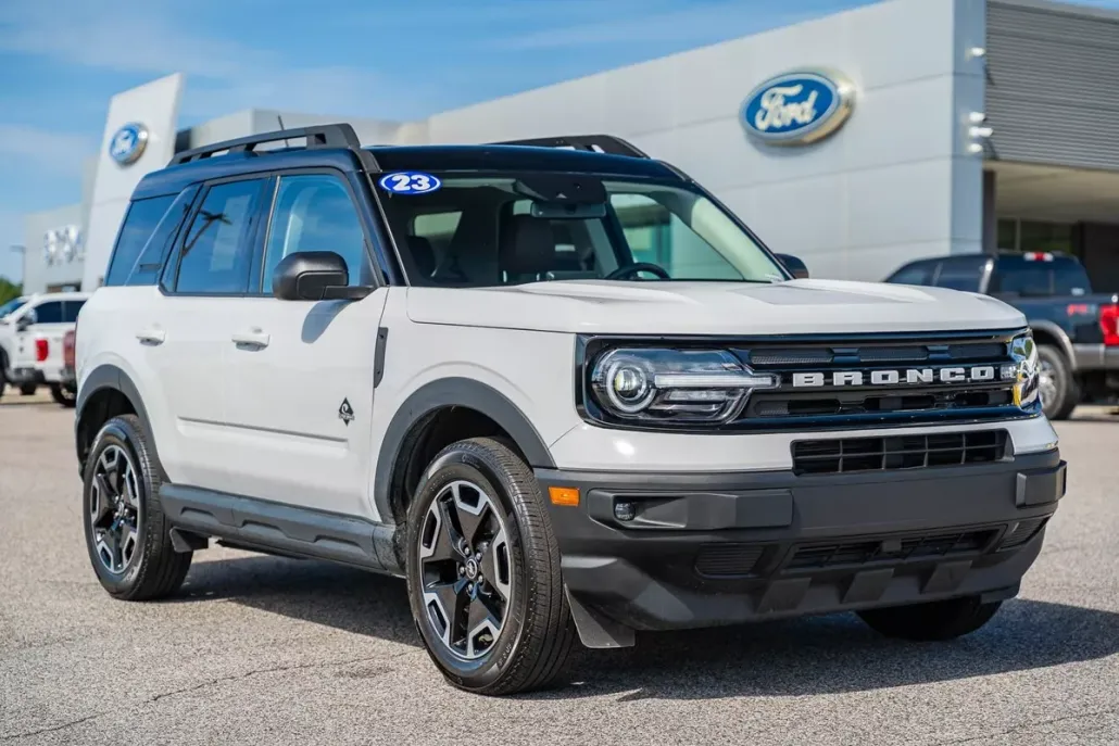 2023 Ford Bronco Sport Outer Banks photo 1