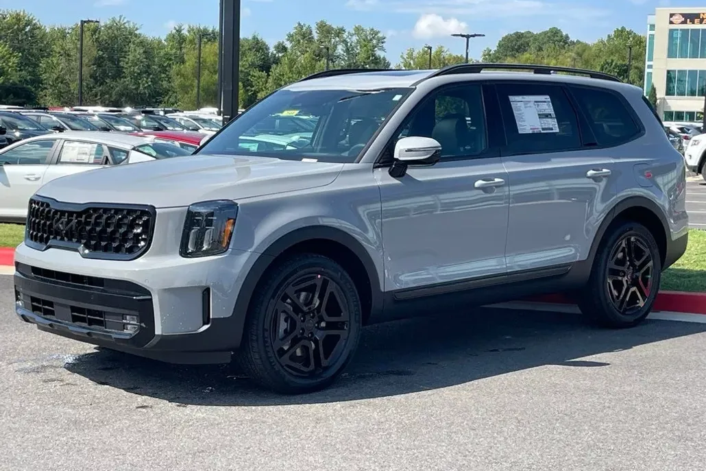 2025 Kia Telluride X-Line photo 1