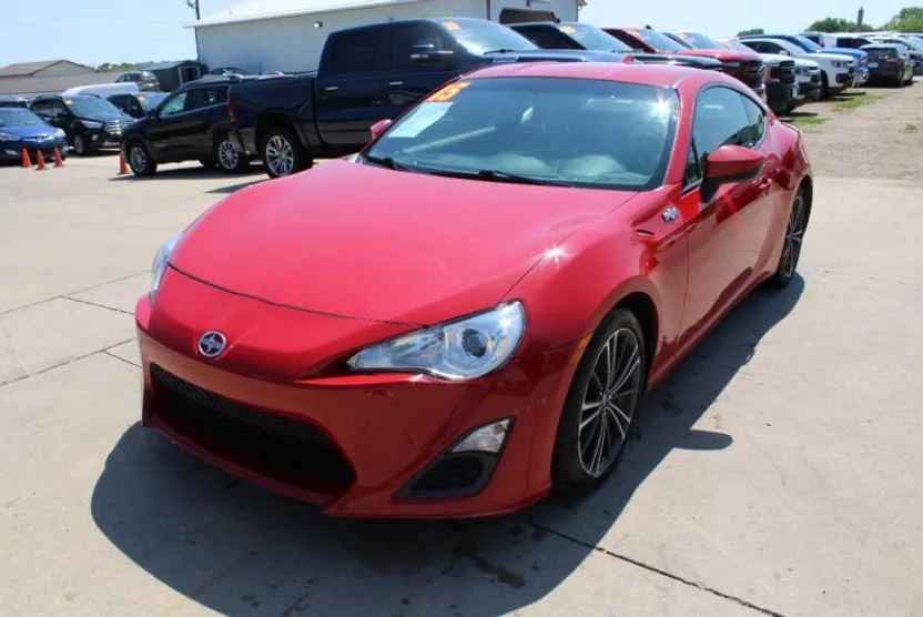 2015 Scion FR-S photo 1