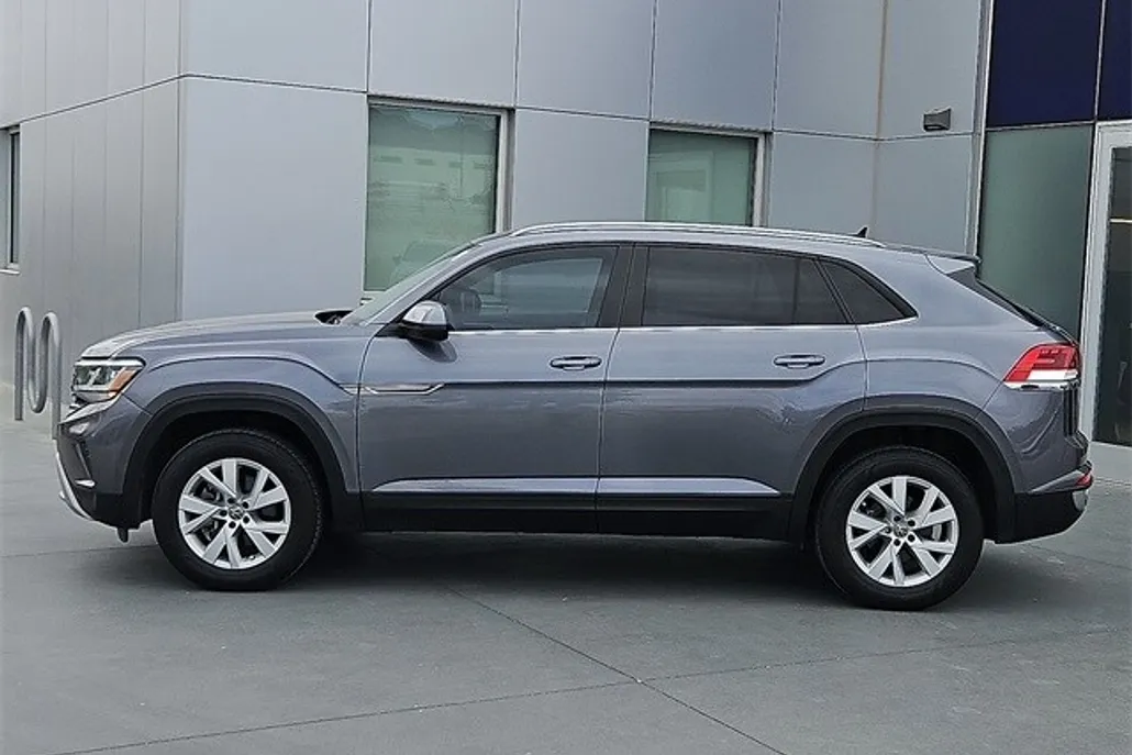 2021 Volkswagen Atlas Cross Sport photo 1