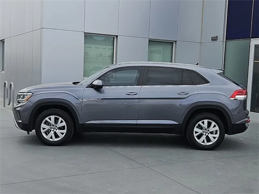 2021 Volkswagen Atlas Cross Sport photo 1