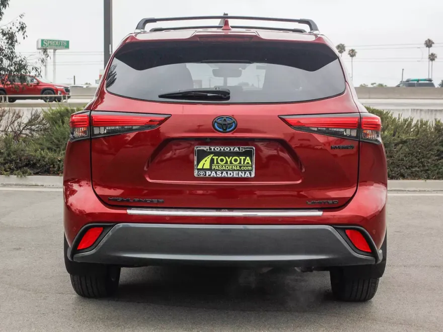2021 Toyota Highlander Limited Hybrid photo 1