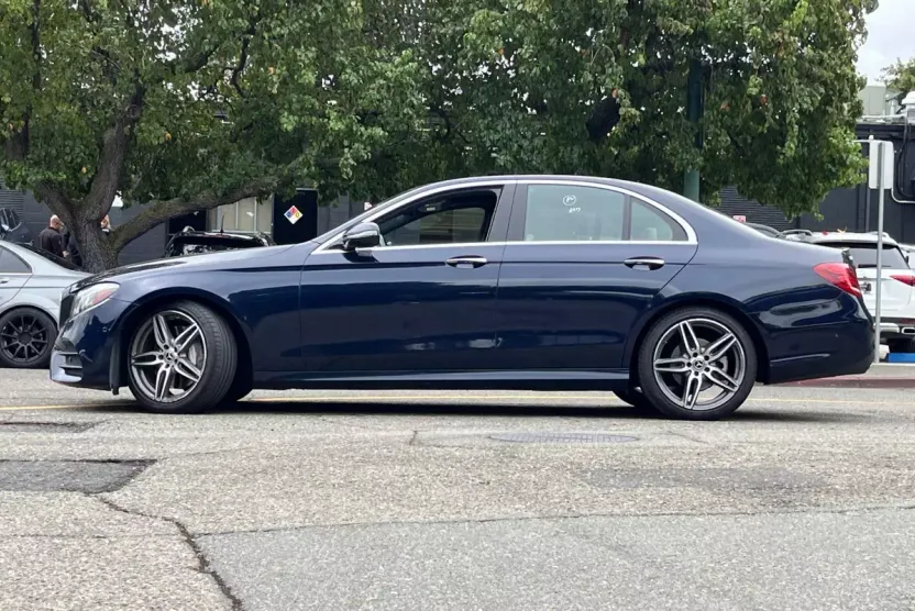 2018 Mercedes Benz E 300 Sedan photo 1