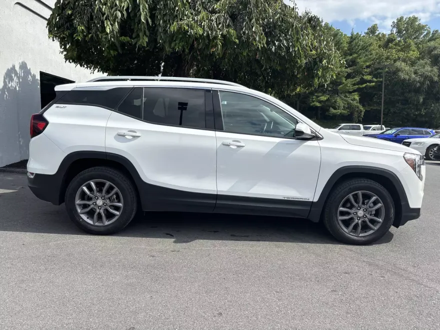 2023 Gmc Terrain SLT photo 1