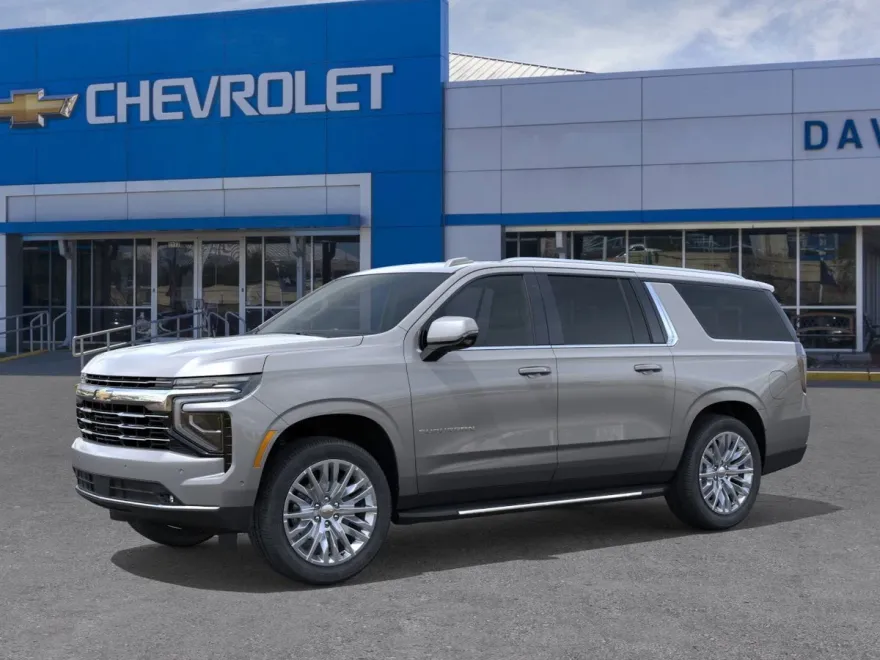 2026 Chevrolet Suburban LT photo 1