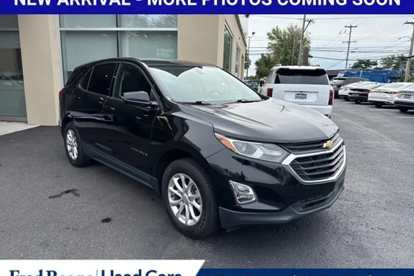2019 Chevrolet Equinox LT photo 1