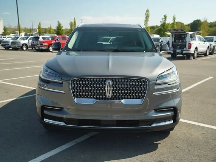 2023 Lincoln Aviator Reserve photo 1