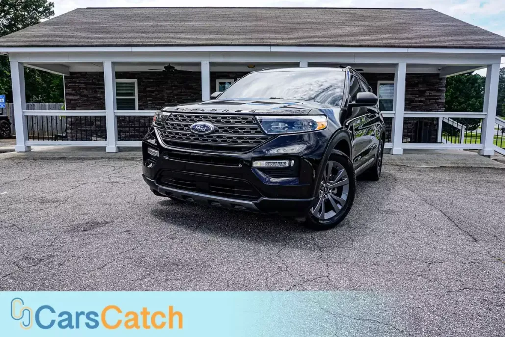 2021 Ford Explorer XLT photo 1