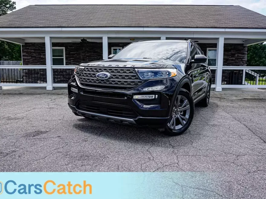 2021 Ford Explorer XLT photo 1