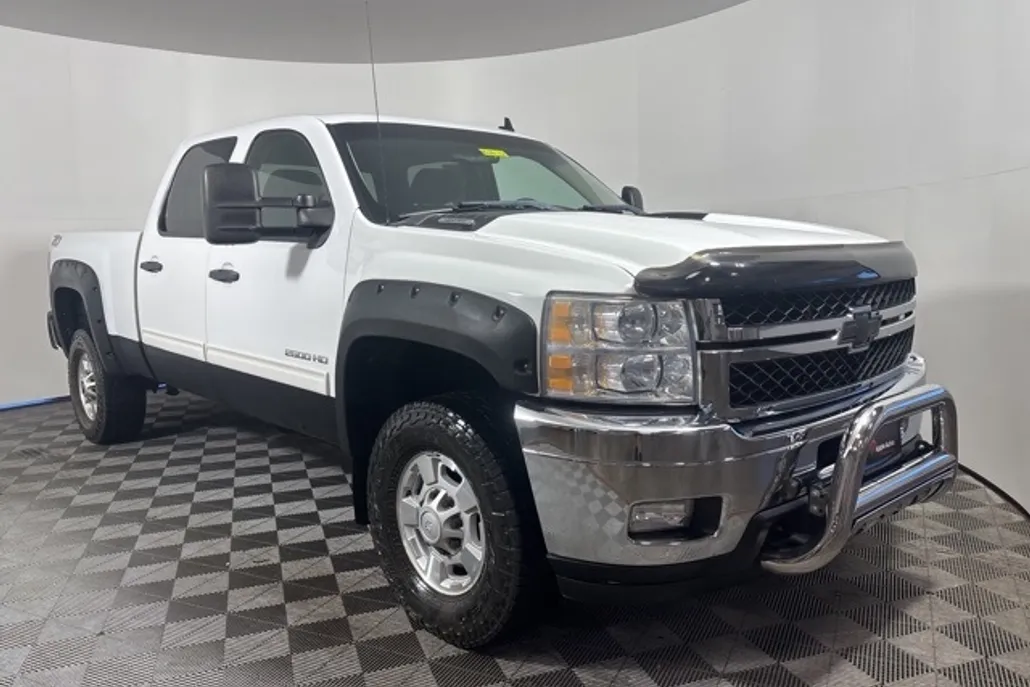 2011 Chevrolet Silverado 2500HD LT photo 1