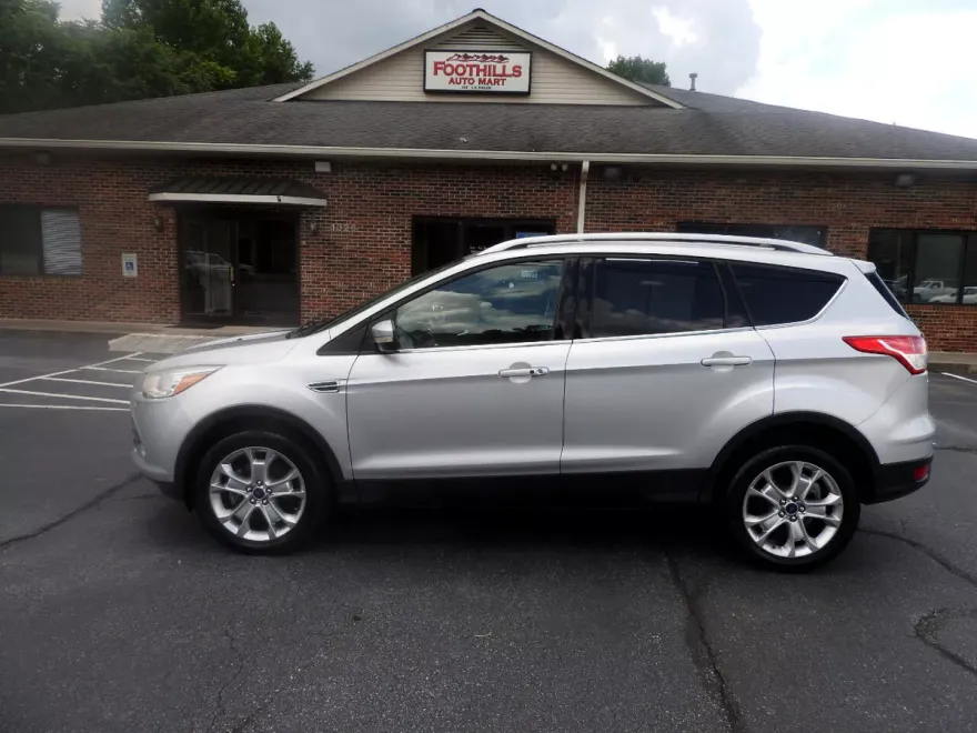 2016 Ford Escape Titanium photo 1