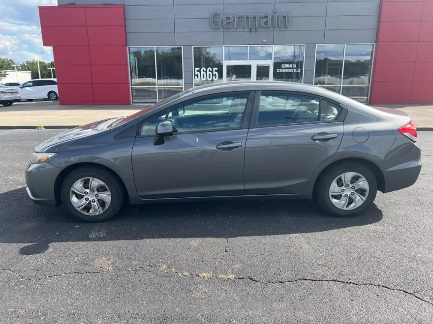 2013 Honda Civic LX photo 1