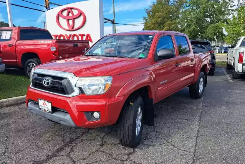 2015 Toyota Tacoma Base photo 1