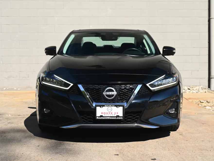 2023 Nissan Maxima Platinum photo 1