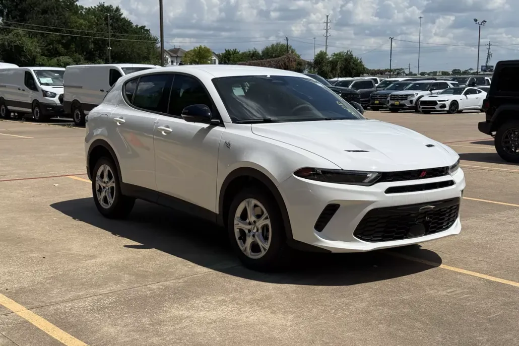 2025 Dodge Hornet GT photo 1