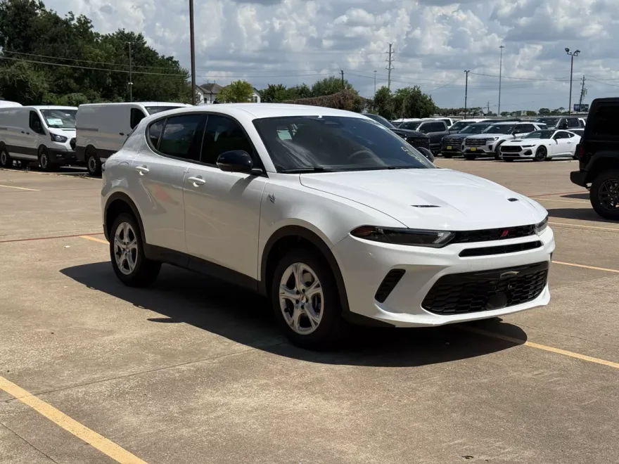 2025 Dodge Hornet GT photo 1