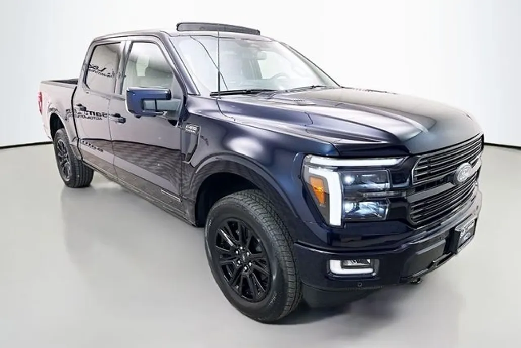 2025 Ford F-150 Platinum photo 1