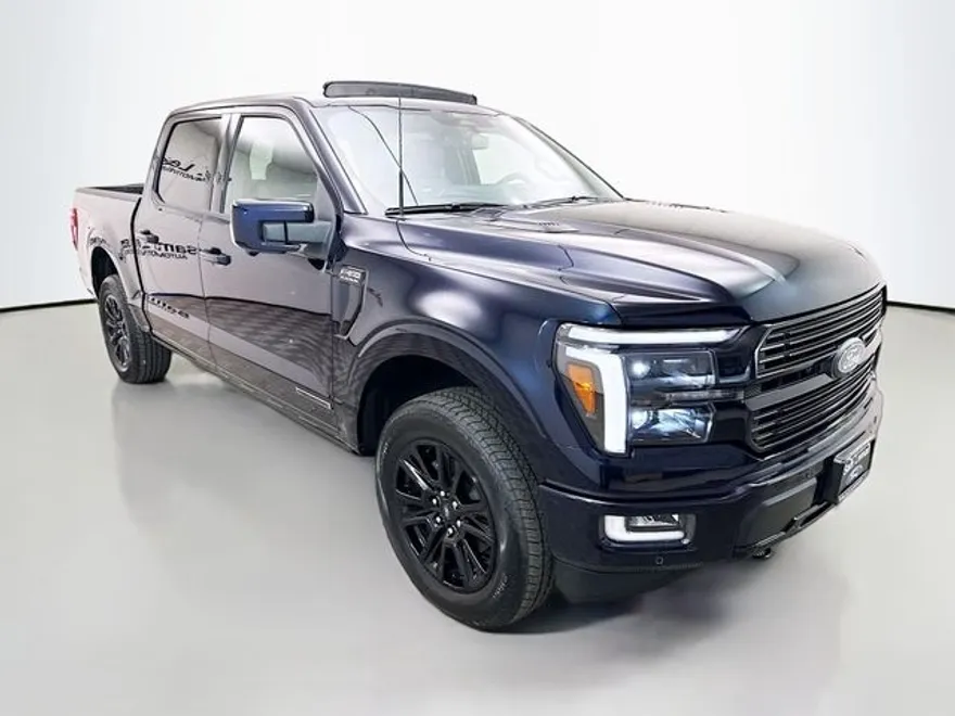 2025 Ford F-150 Platinum photo 1
