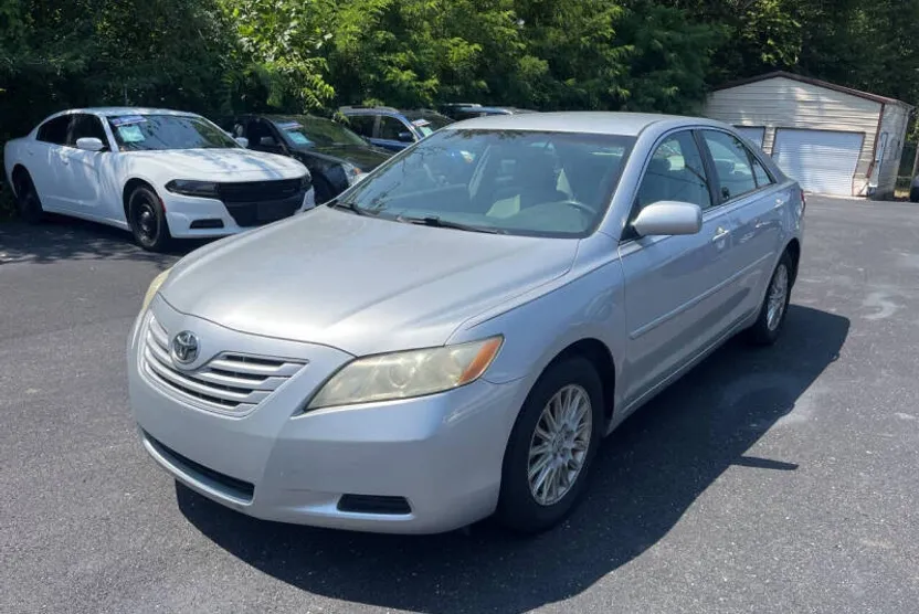 2007 Toyota Camry LE photo 1
