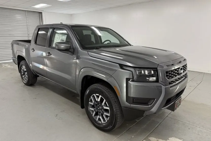 2026 Nissan Frontier Crew Cab SV photo 1