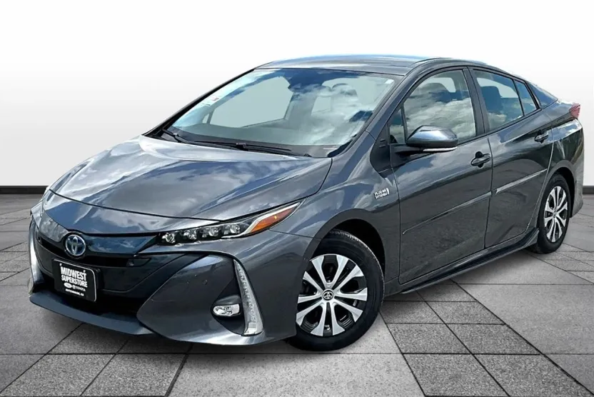 2022 Toyota Prius Prime Limited photo 1