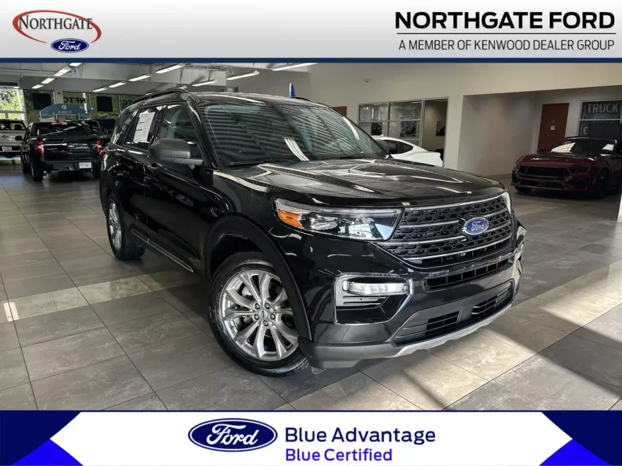 2022 Ford Explorer XLT photo 1