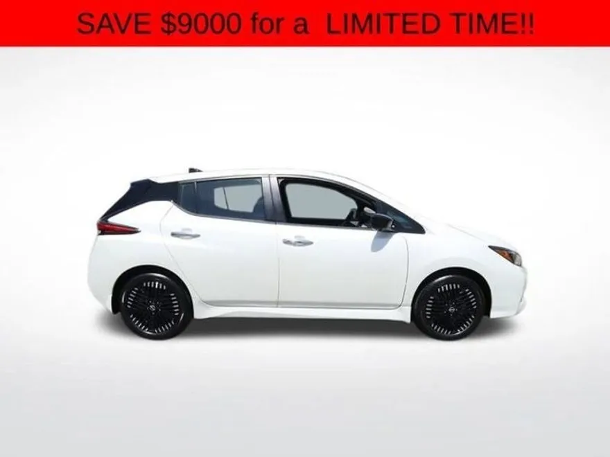 2023 Nissan Leaf SV Plus photo 1