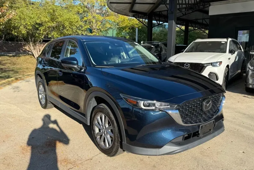 2023 Mazda CX-5 2.5 S Preferred photo 1