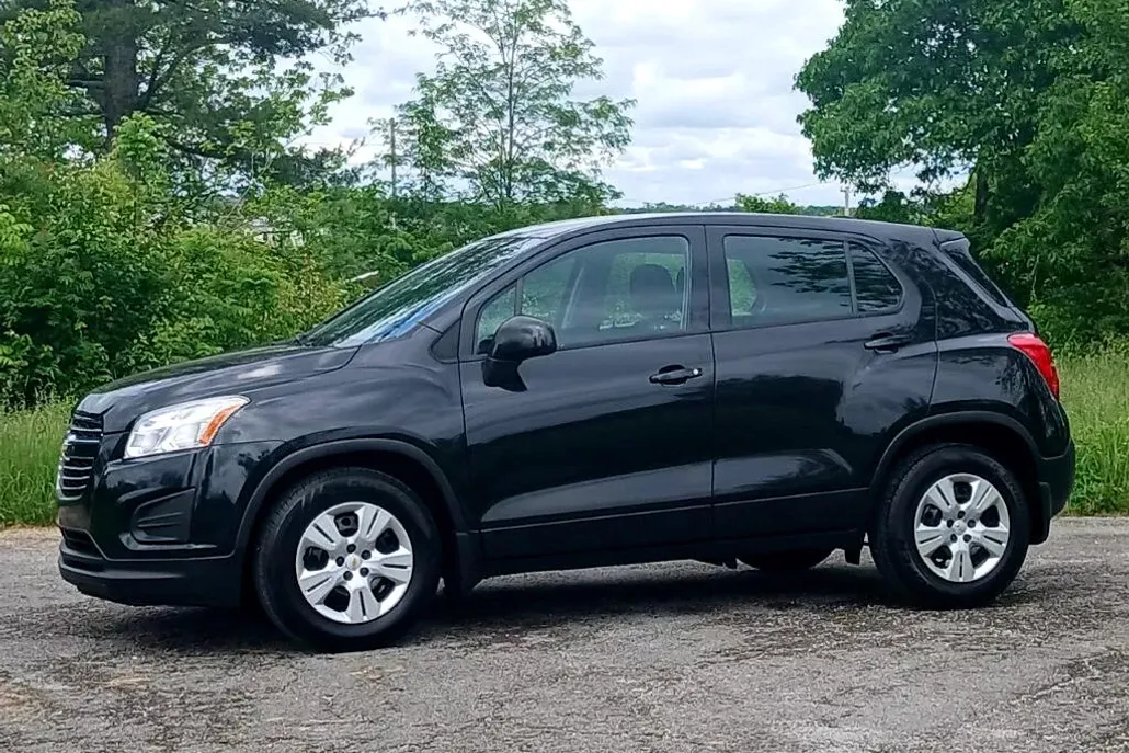 2016 Chevrolet Trax LS photo 1