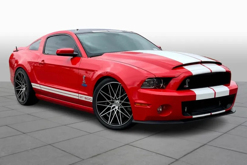 2013 Ford Mustang Shelby GT500 photo 1