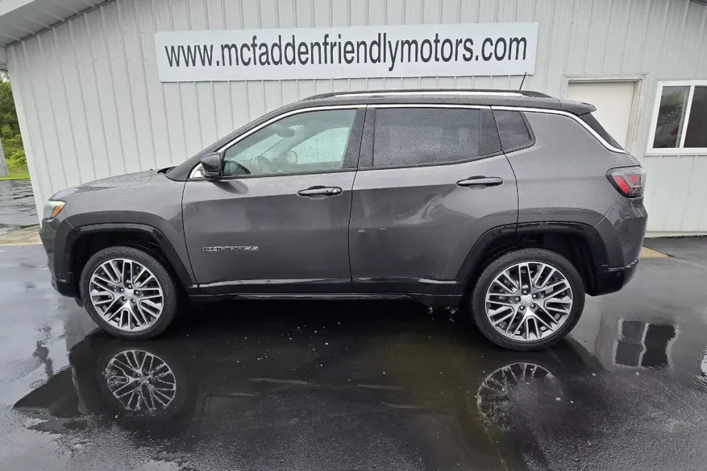 2022 Jeep Compass Limited photo 1