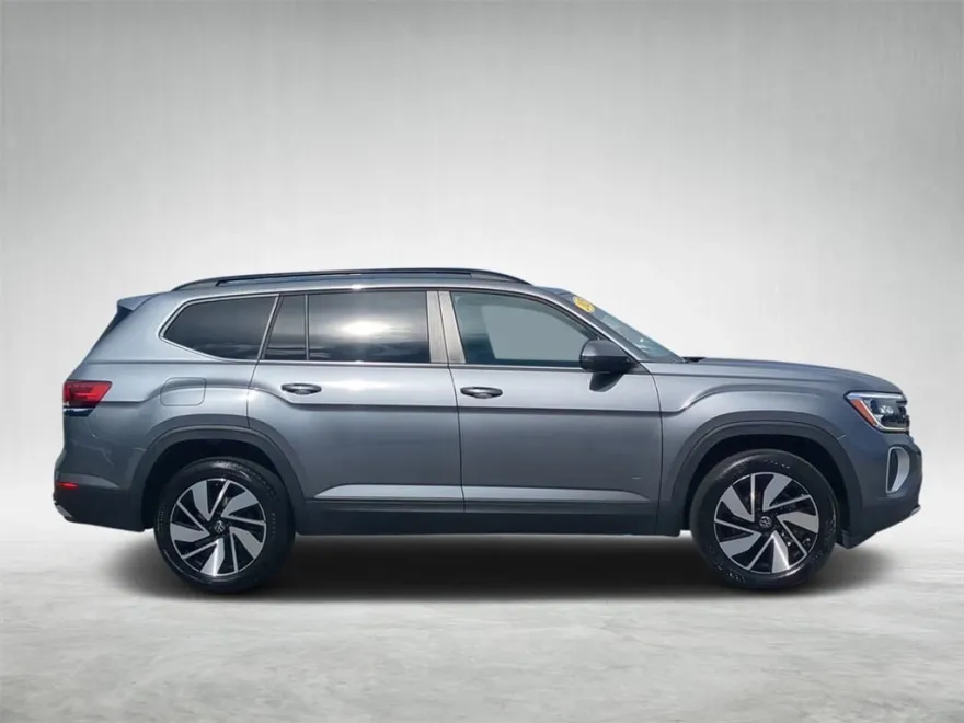 2025 Volkswagen Atlas SE Technology photo 1