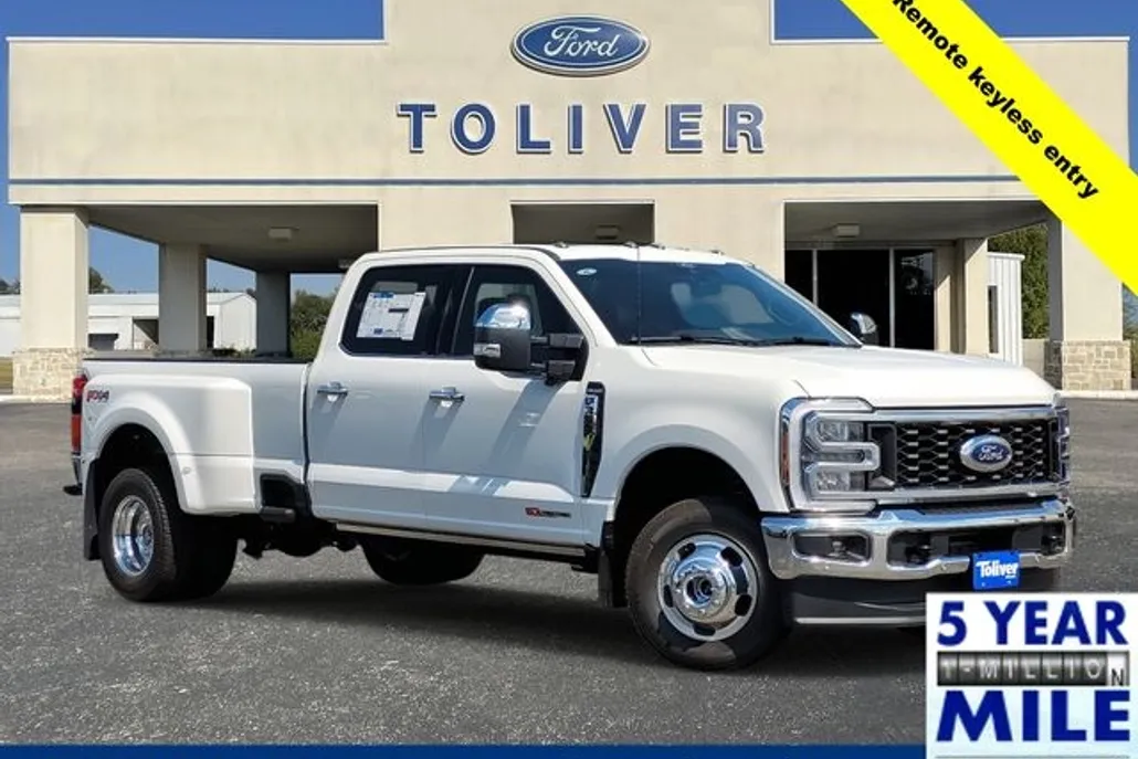 2026 Ford F-350 King Ranch photo 1