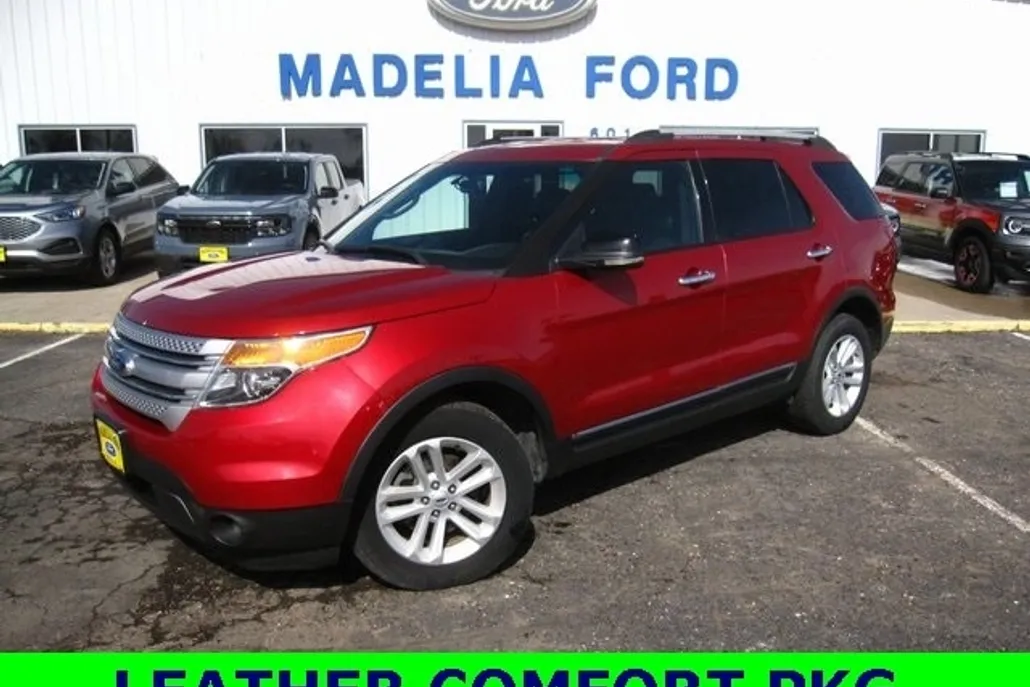 2012 Ford Explorer XLT photo 1