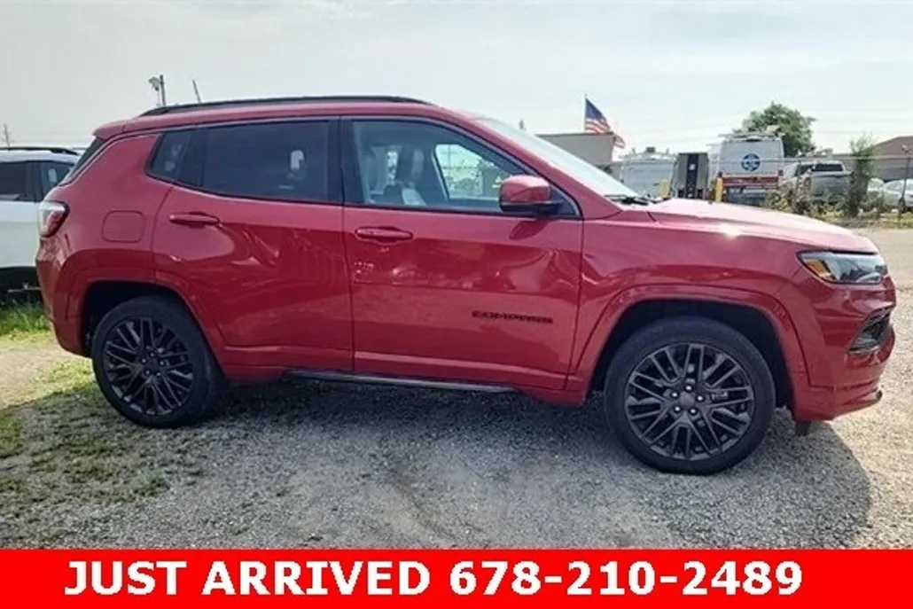 2022 Jeep Compass Limited photo 1