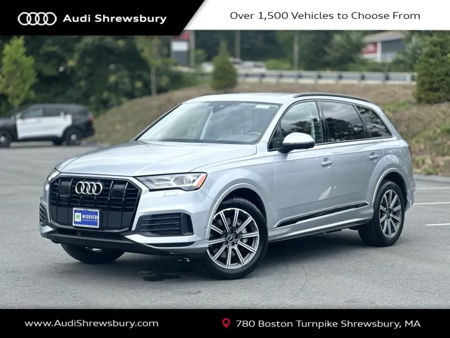 2023 Audi Q7 45 Premium Plus photo 1