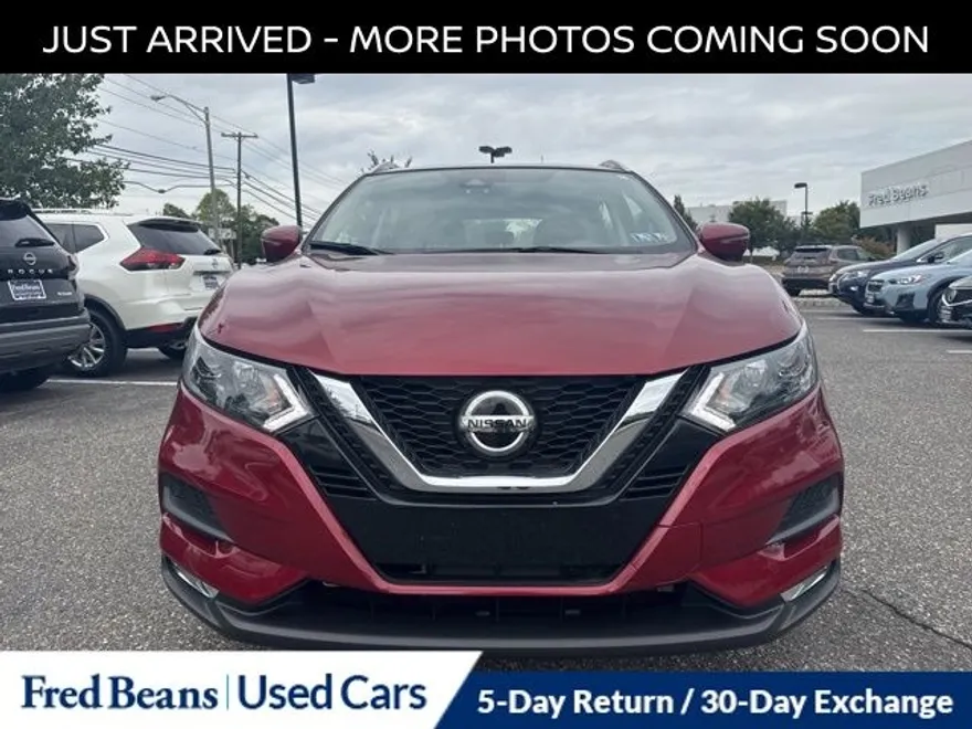 2022 Nissan Rogue Sport SV photo 1