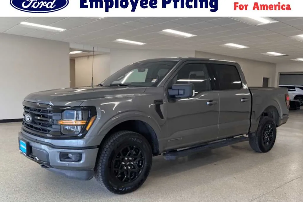 2025 Ford F-150 XLT photo 1