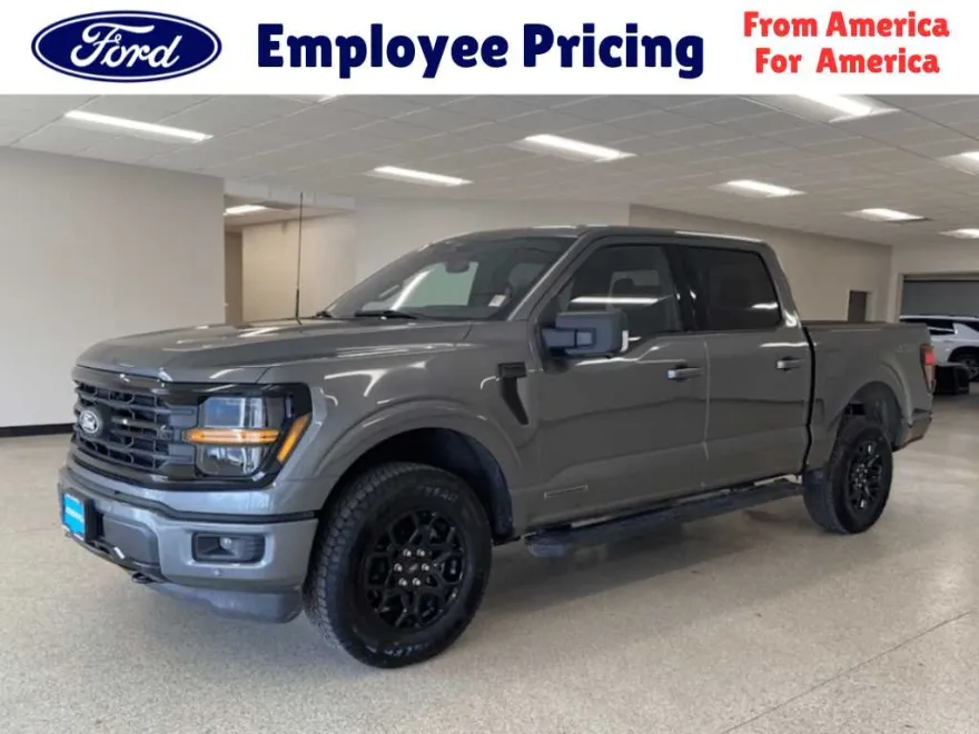 2025 Ford F-150 XLT photo 1
