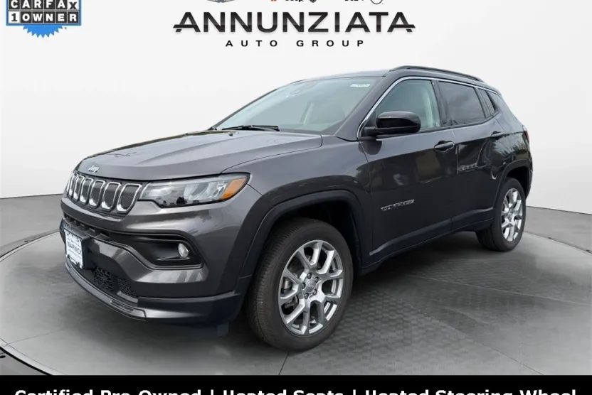 2022 Jeep Compass Latitude Lux photo 1