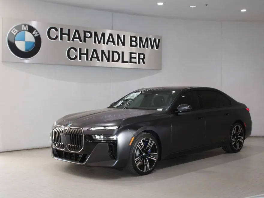2025 Bmw 740i photo 1