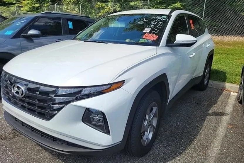 2022 Hyundai Tucson SEL photo 1