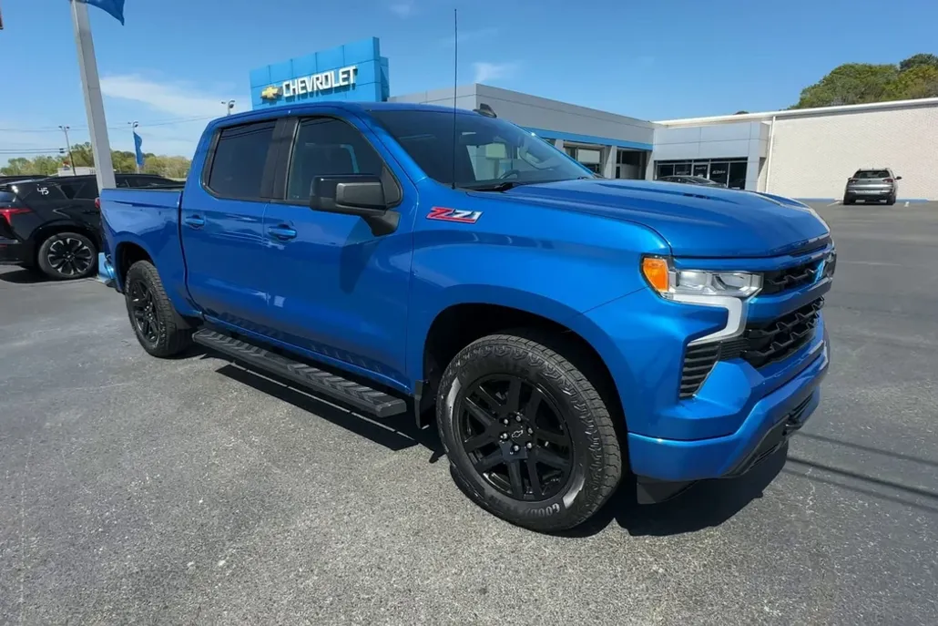 2022 Chevrolet Silverado 1500 RST photo 1