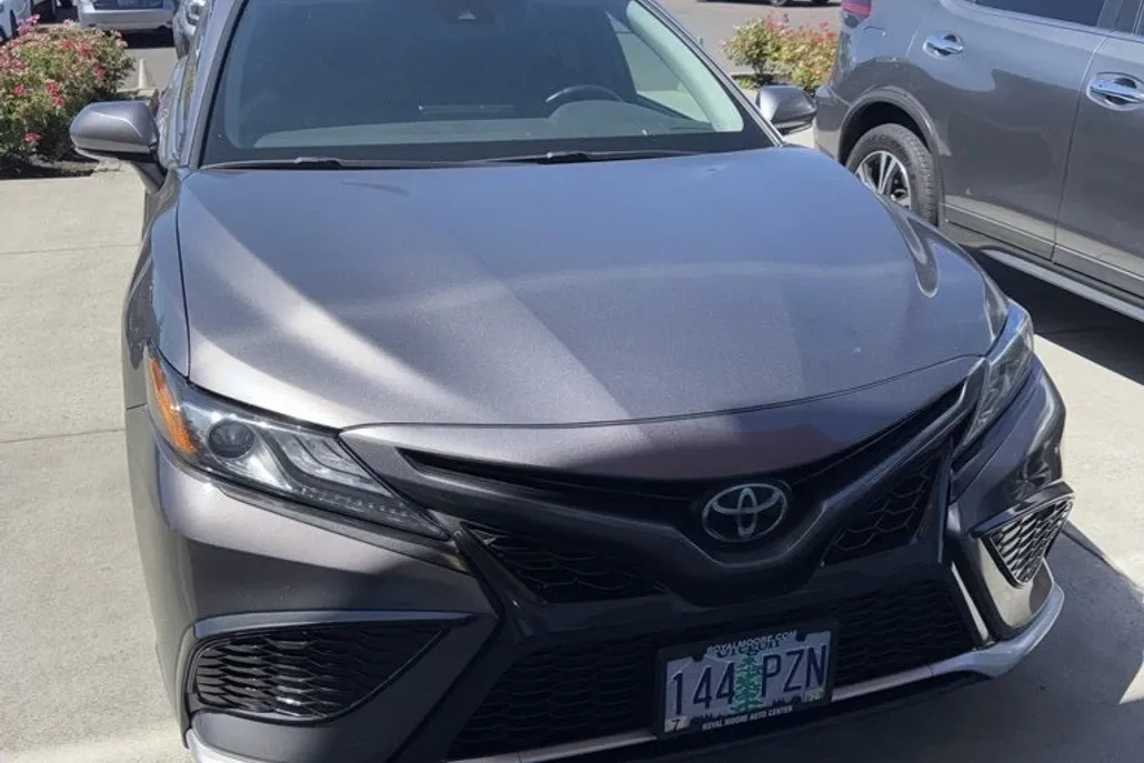 2021 Toyota Camry XSE photo 1