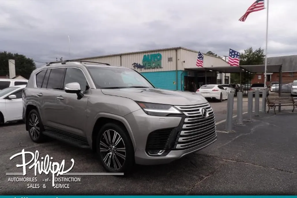 2023 Lexus LX 600 Luxury photo 1