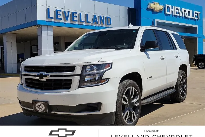 2018 Chevrolet Tahoe LT photo 1
