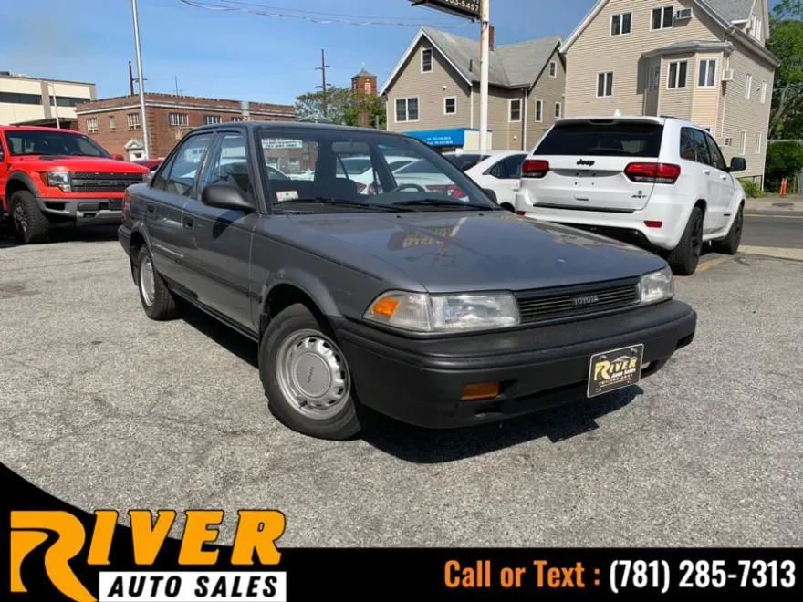 1989 Toyota Corolla photo 1