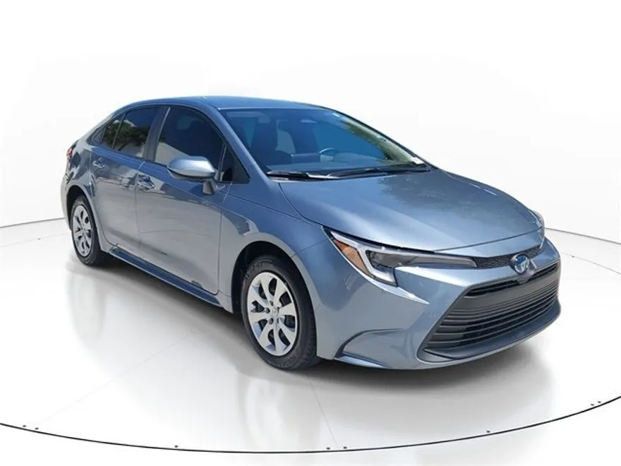 2025 Toyota Corolla Hybrid LE photo 1
