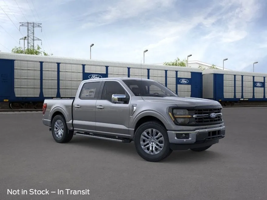 2025 Ford F-150 XLT photo 1